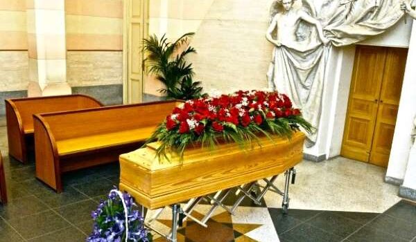 Lapidi cappelle funerarie e statue dell'impresa funebre di Torino